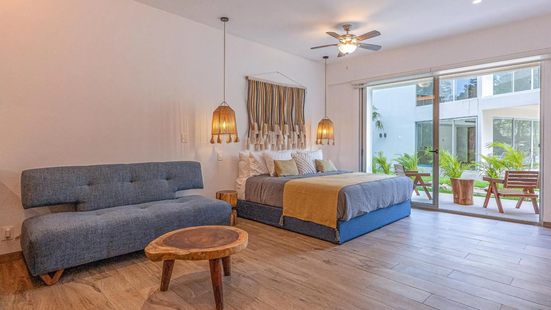 Coral Breeze Hotel Playa del Carmen Mexico